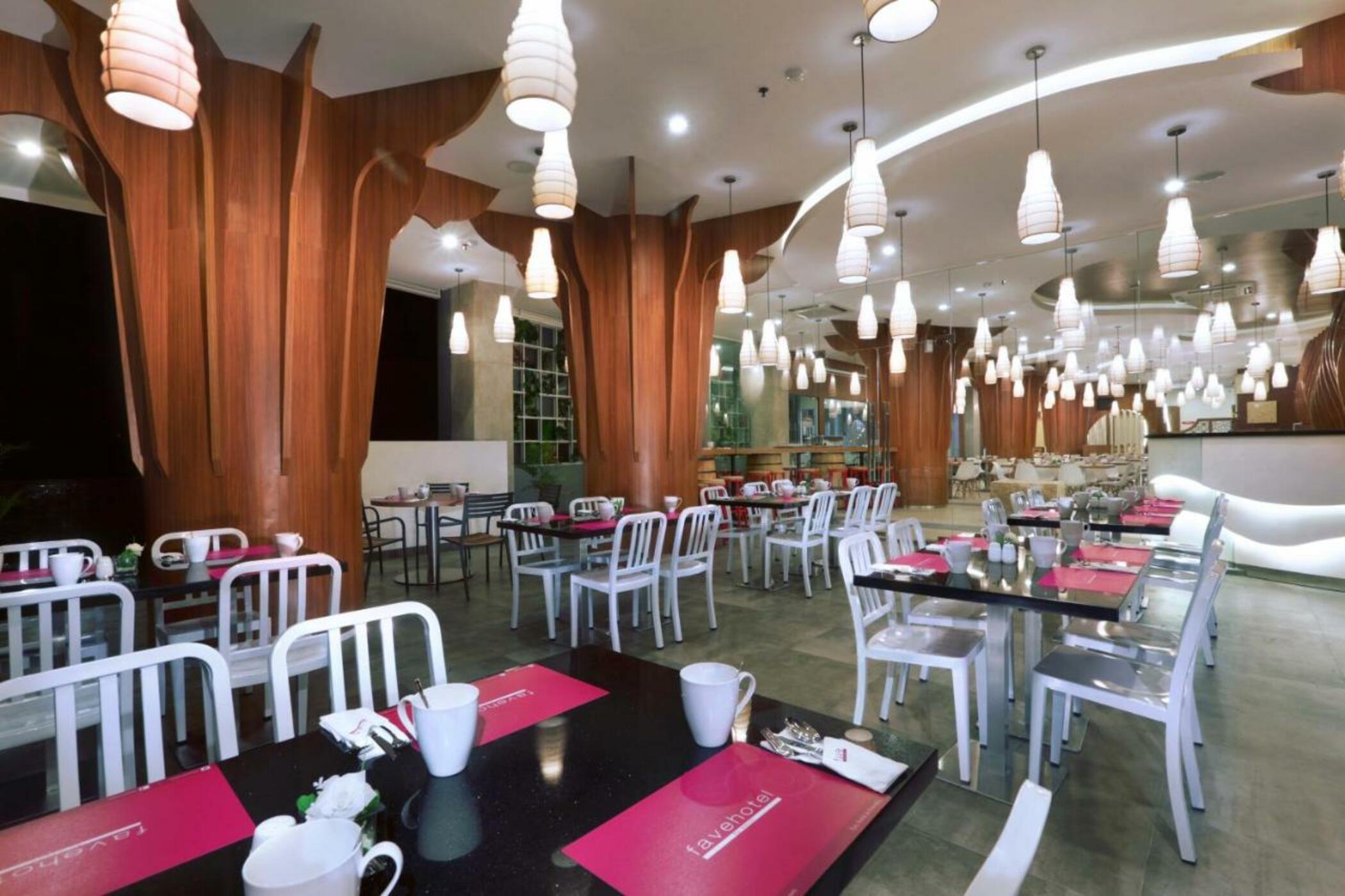 Favehotel Ahmad Yani Banjarmasin Exterior foto
